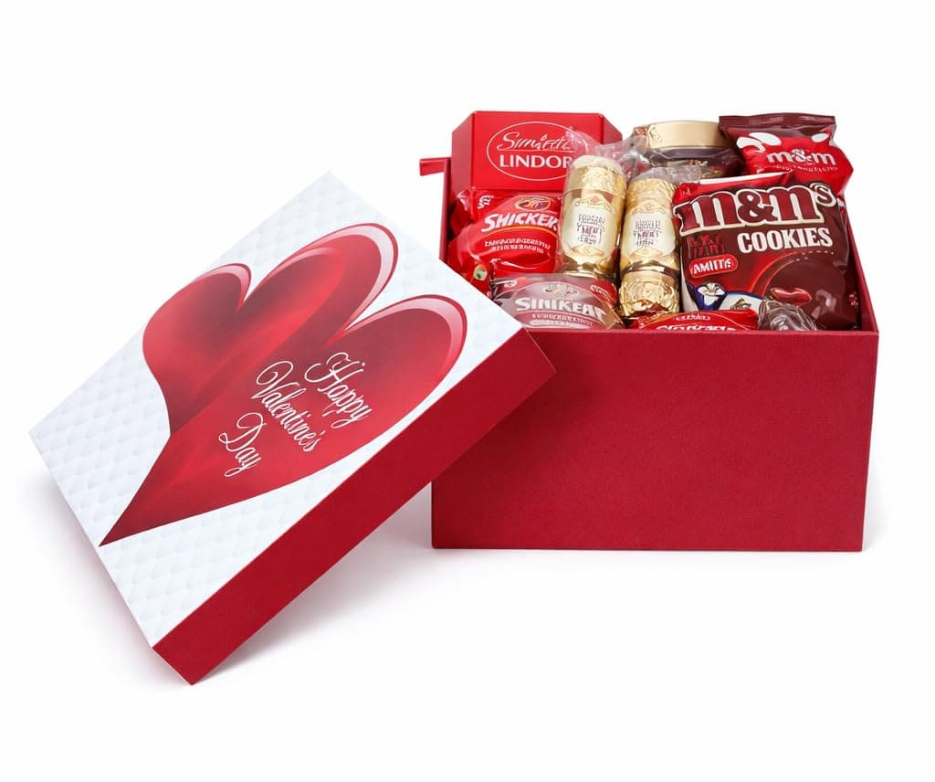 Chocolate Gift Hamper (8 Items) – Chocolate Gift Basket