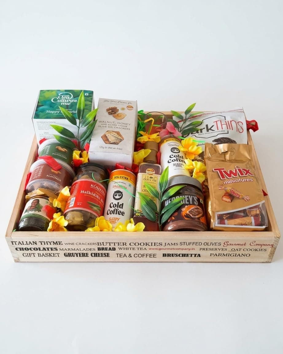 Chocolate Gift Hamper Basket (15 Items) — Assorted Luxury Festive Gift Box For Valentine’s Day, Birthday, Anniversary & Corporate Gifting