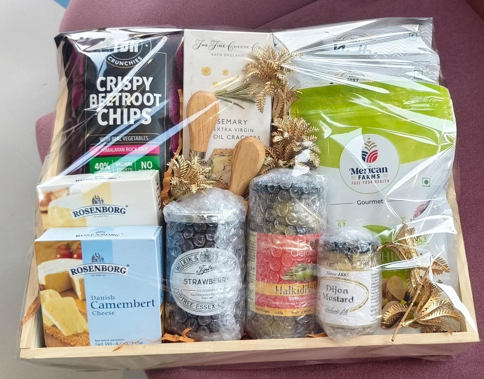 Extravaganza Gourmet Cheese Board